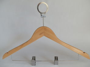 荔浦順森木業制品廠 匠心木制衣架、衣夾與衣帽架產品全覽